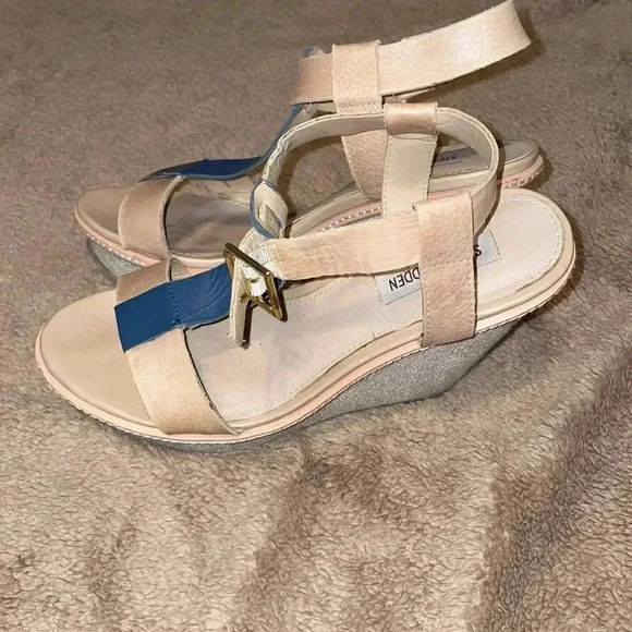 Steve Madden Wedges - Picture 3 of 6